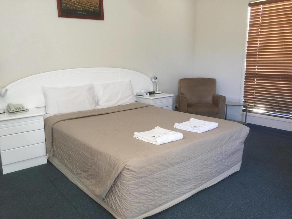 Springsure Overlander Motel Exteriér fotografie